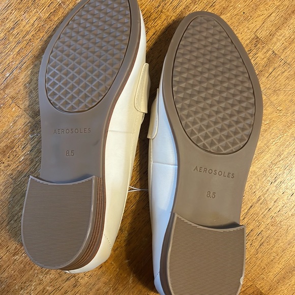 Flats - Picture 2 of 2